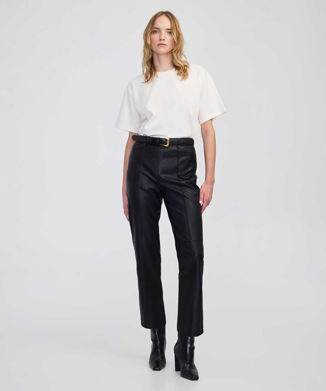 Deri görünümlü straight fit pantolon - IW6250003223001 - Siyah Pantolon