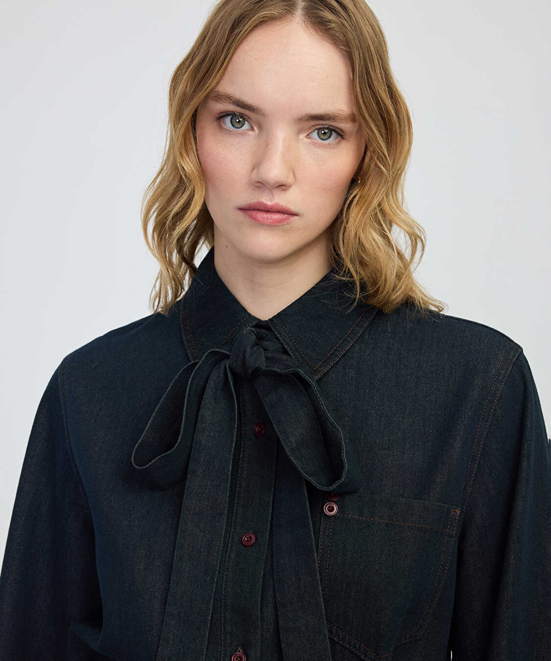 Boyundan bağlamalı denim gömlek - IW6250025149629 - İndigo Gömlek