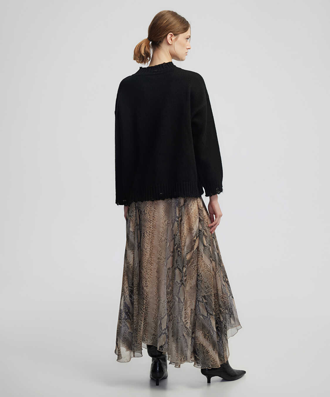 Eskitme efektli triko - IW6250050568001 - Siyah Triko