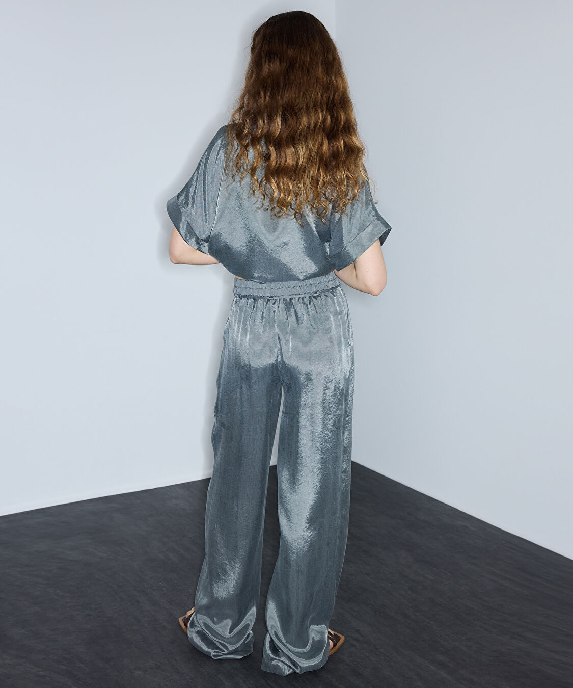 Parlak dokulu wide leg pantolon - IS1260003245005 - Gri Pantolon