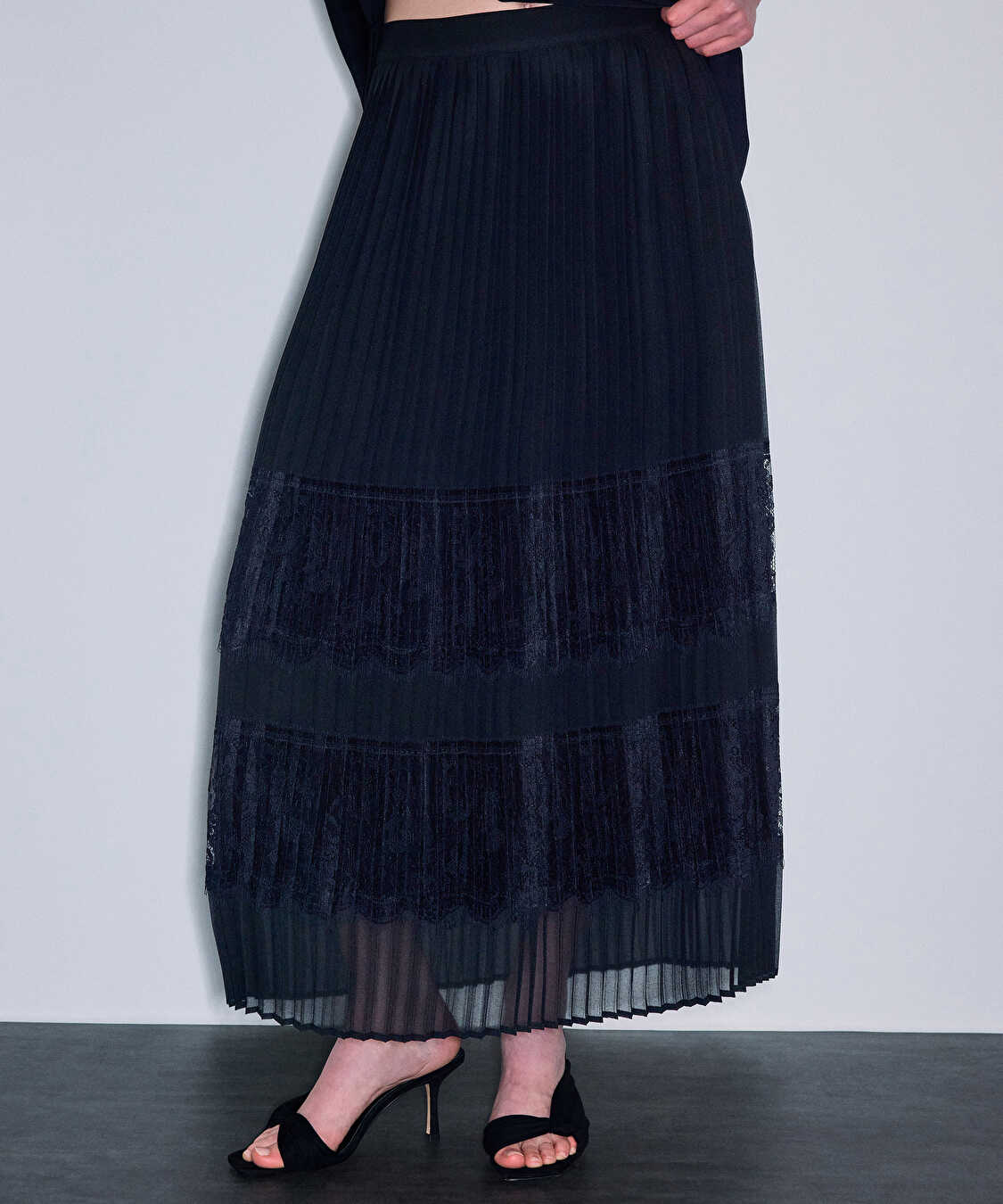 Dantel mix pileli etek - IS1260004238001 - Siyah Etek