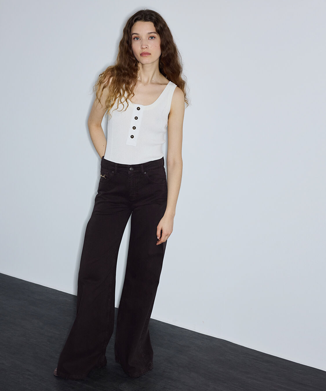 Zincirli wide leg jean pantolon - IS1260018043074 - Kahverengi Jean Pantolon