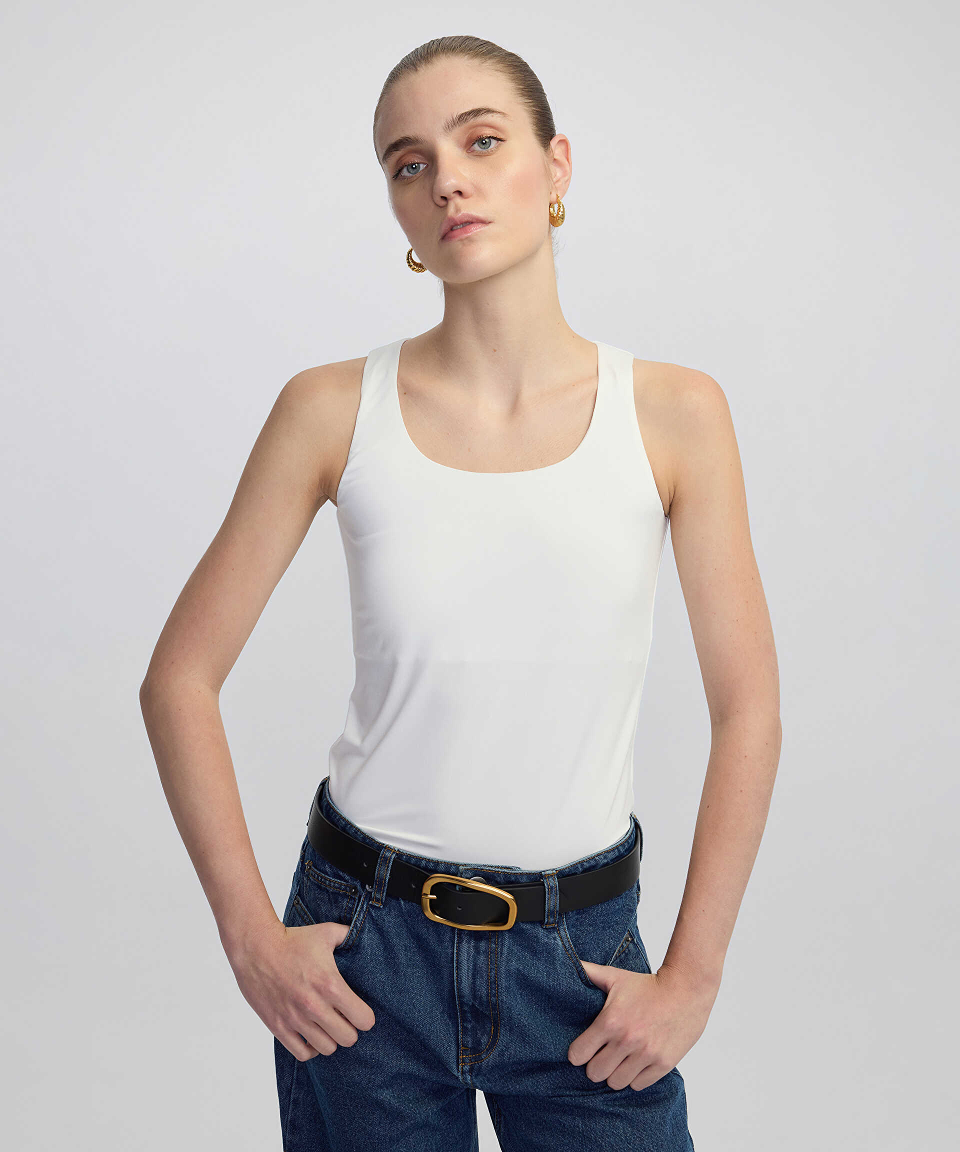 Miss İpekyol Ekru Askılı basic tişört