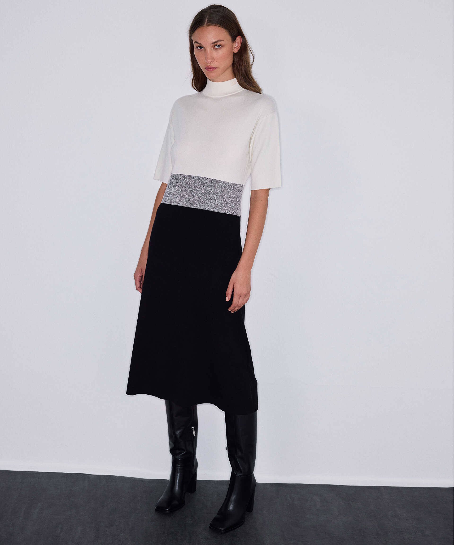 İpekyol Ekru Colorblock triko elbise