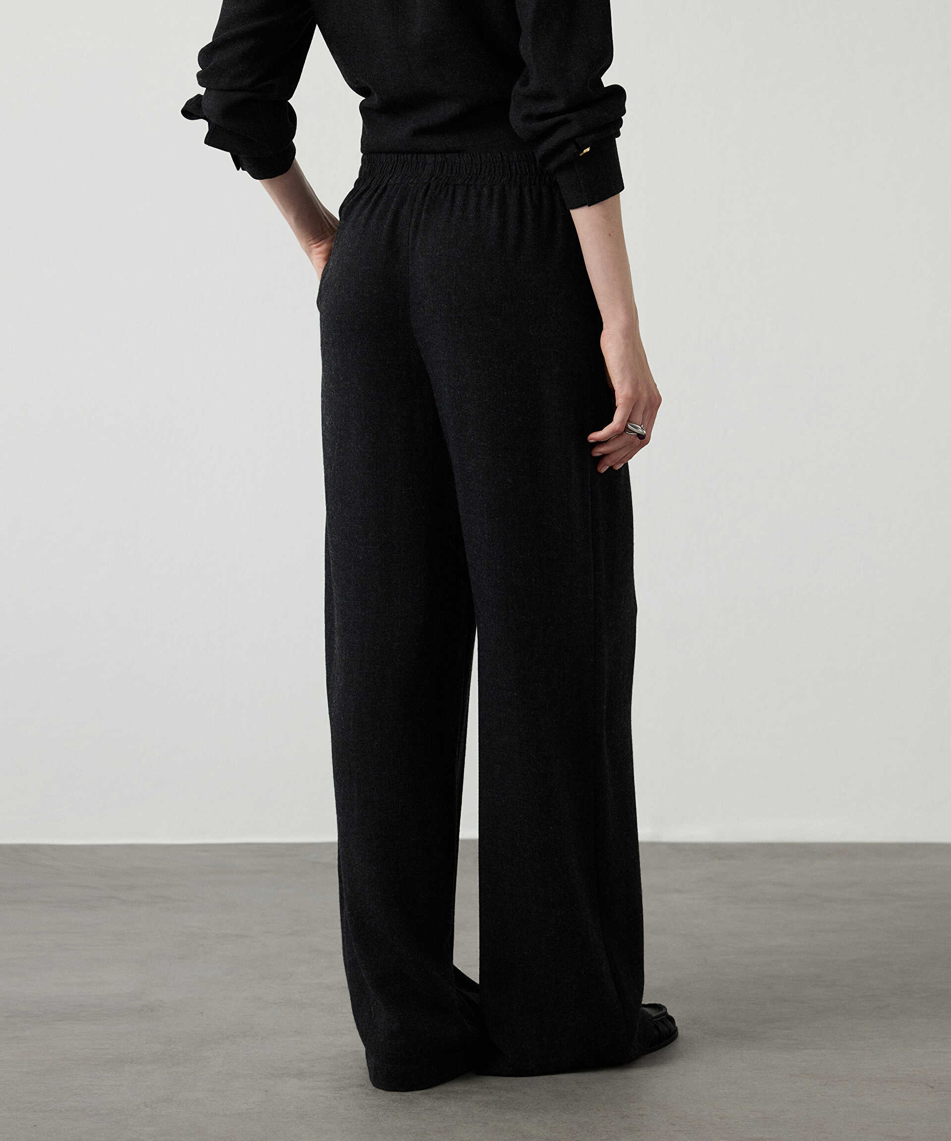 Miss İpekyol Siyah Wide leg elastik bel pantolon görsel 4