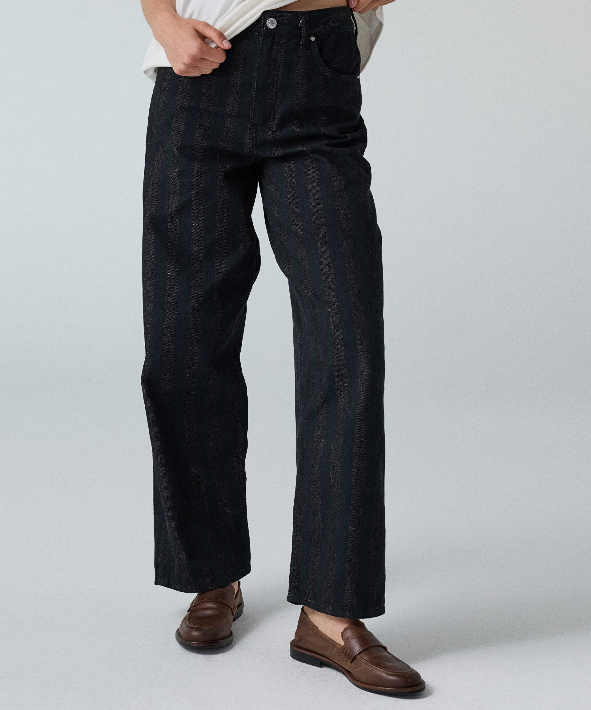 İpekyol Siyah Çizgi desen barrel fit jean pantolon görsel 2