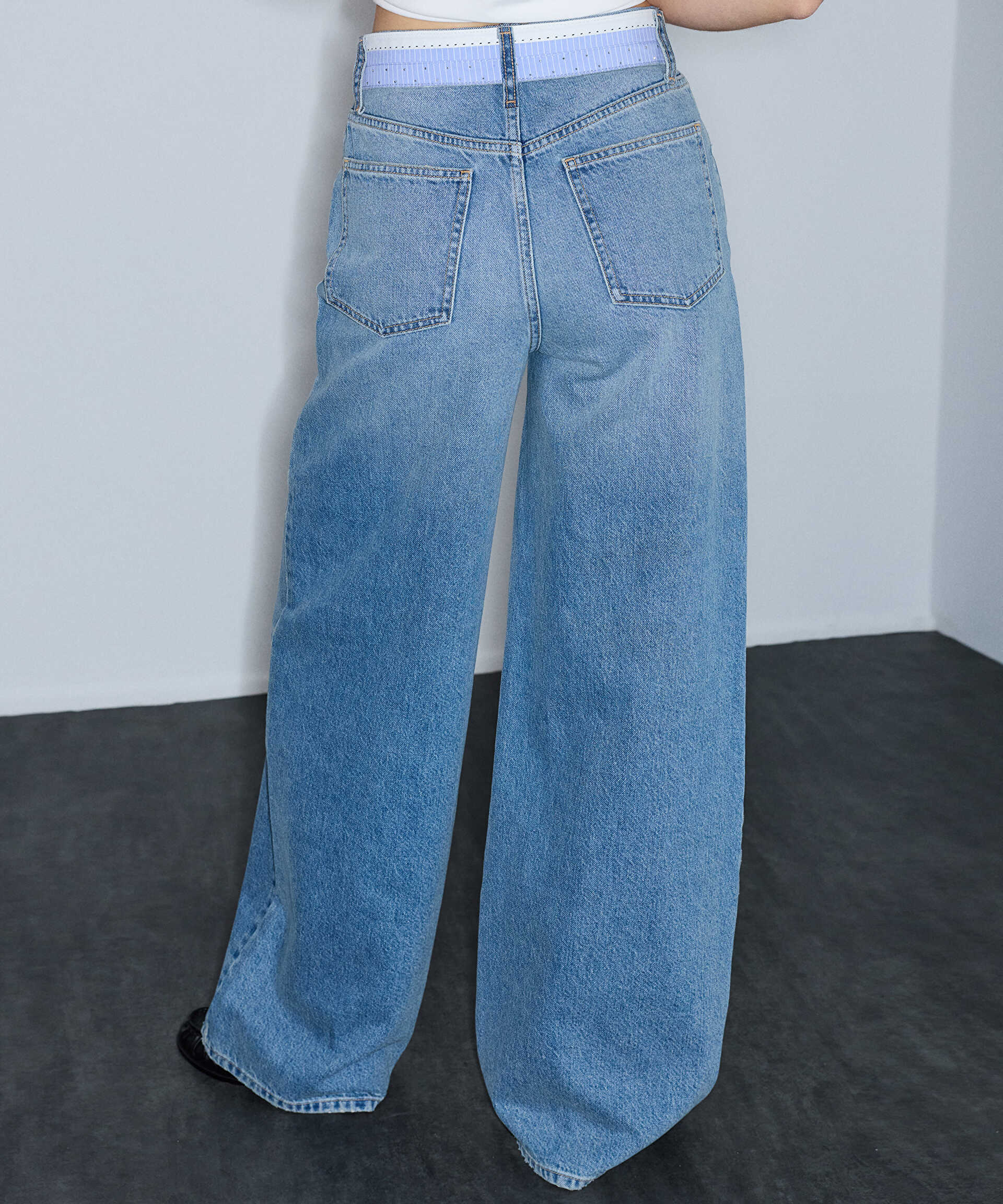İpekyol Mavi Kontrast bel wide leg jean pantolon görsel 4