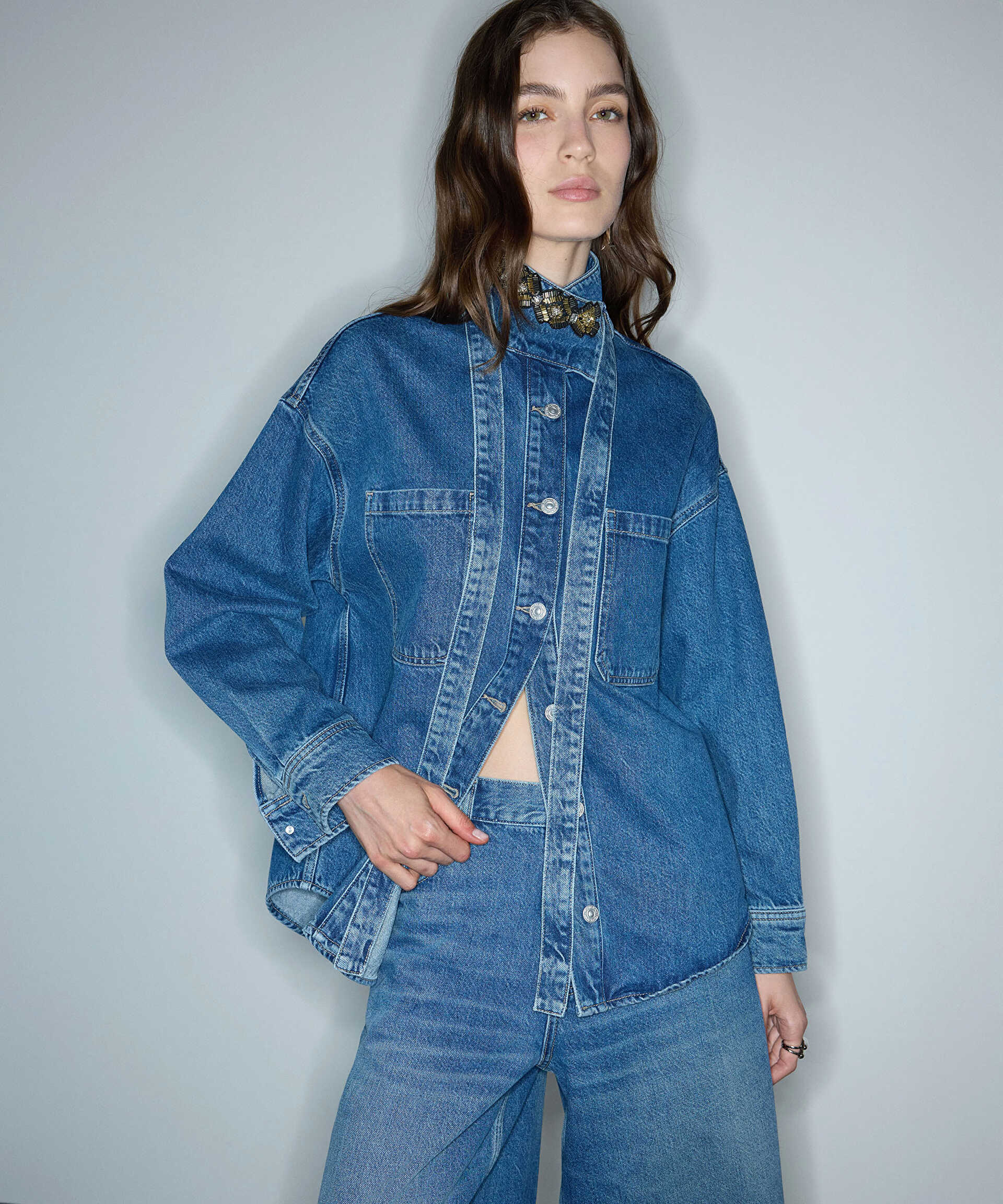 İpekyol Mavi Yakası bağlamalı denim gömlek ceket görsel 3