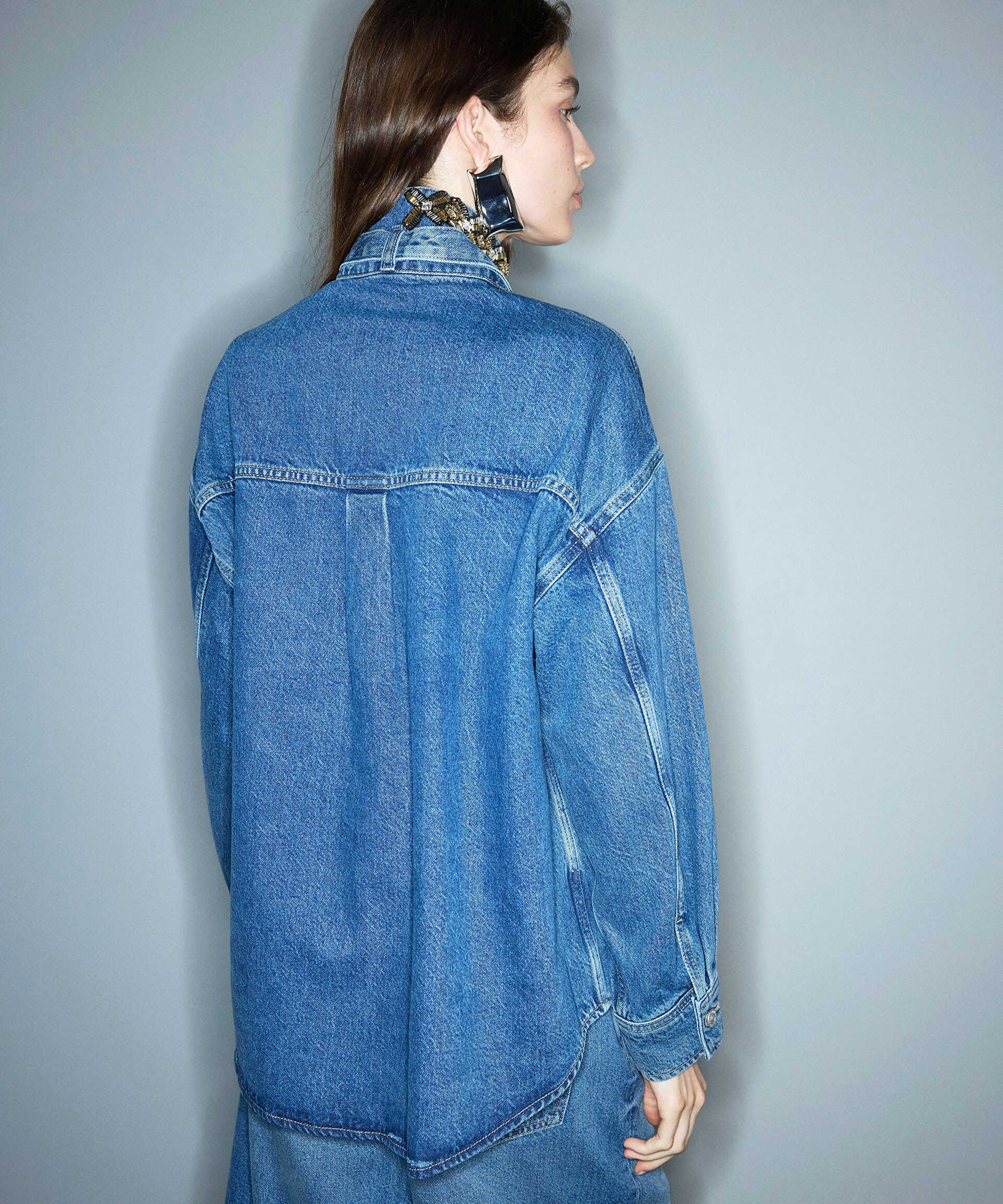 İpekyol Mavi Yakası bağlamalı denim gömlek ceket görsel 4