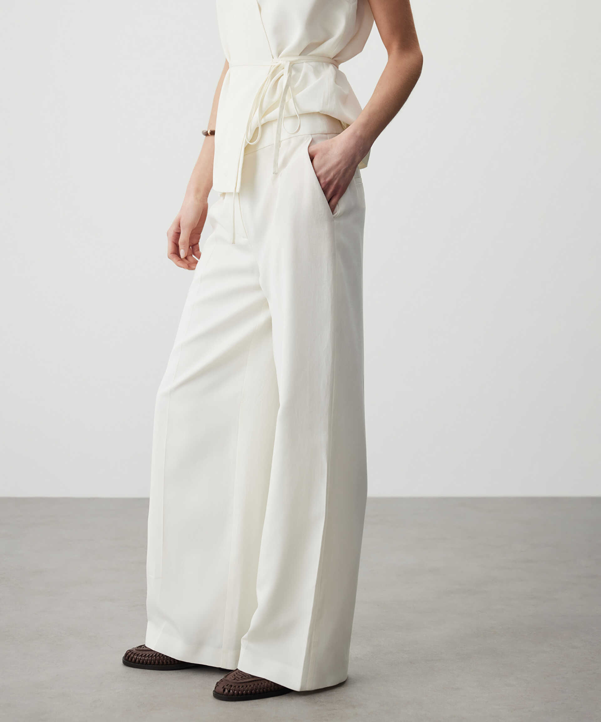 Miss İpekyol Ekru Cepli wide leg pantolon görsel 3