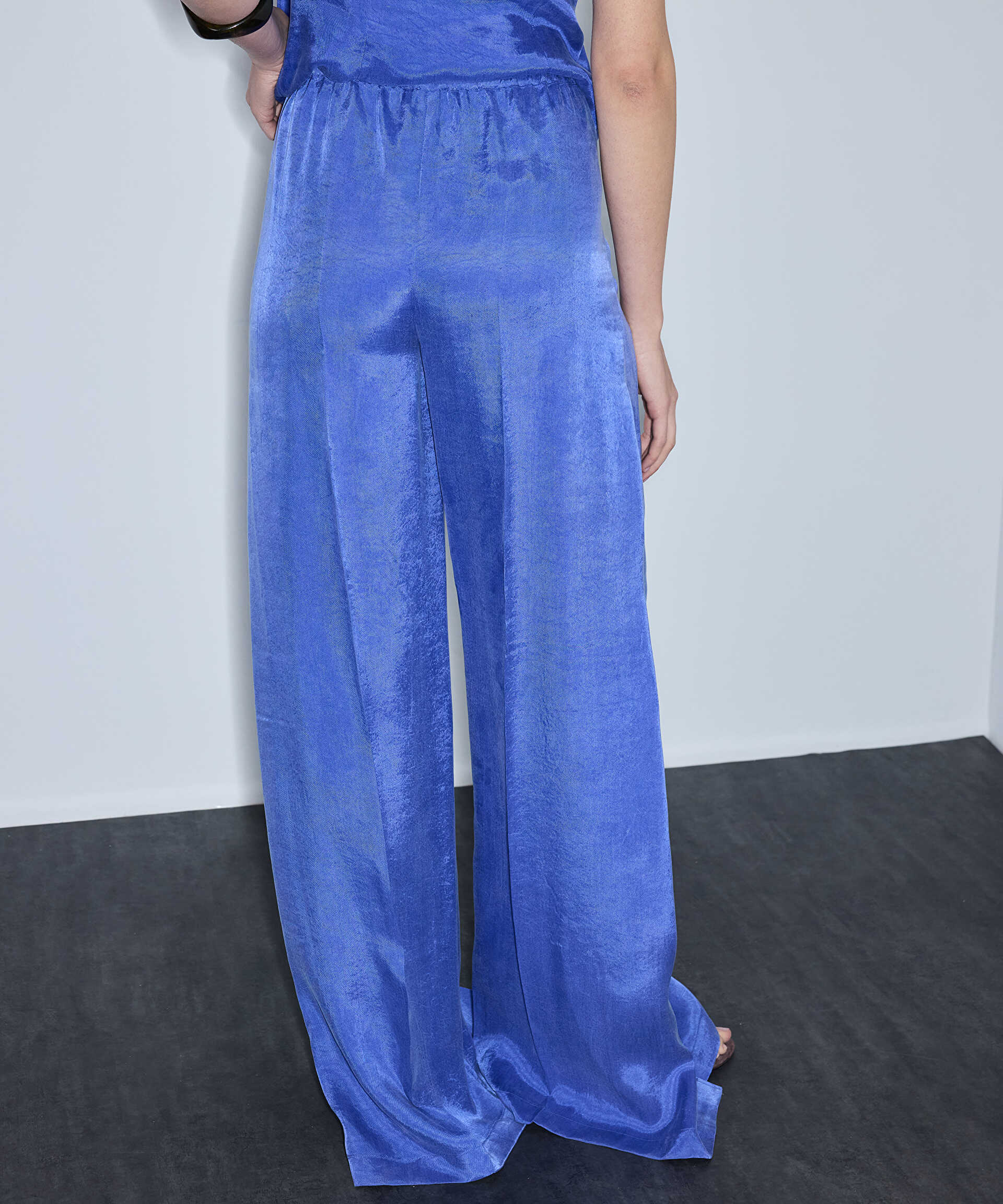 İpekyol Mavi Yırtmaçlı wide leg pantolon görsel 3