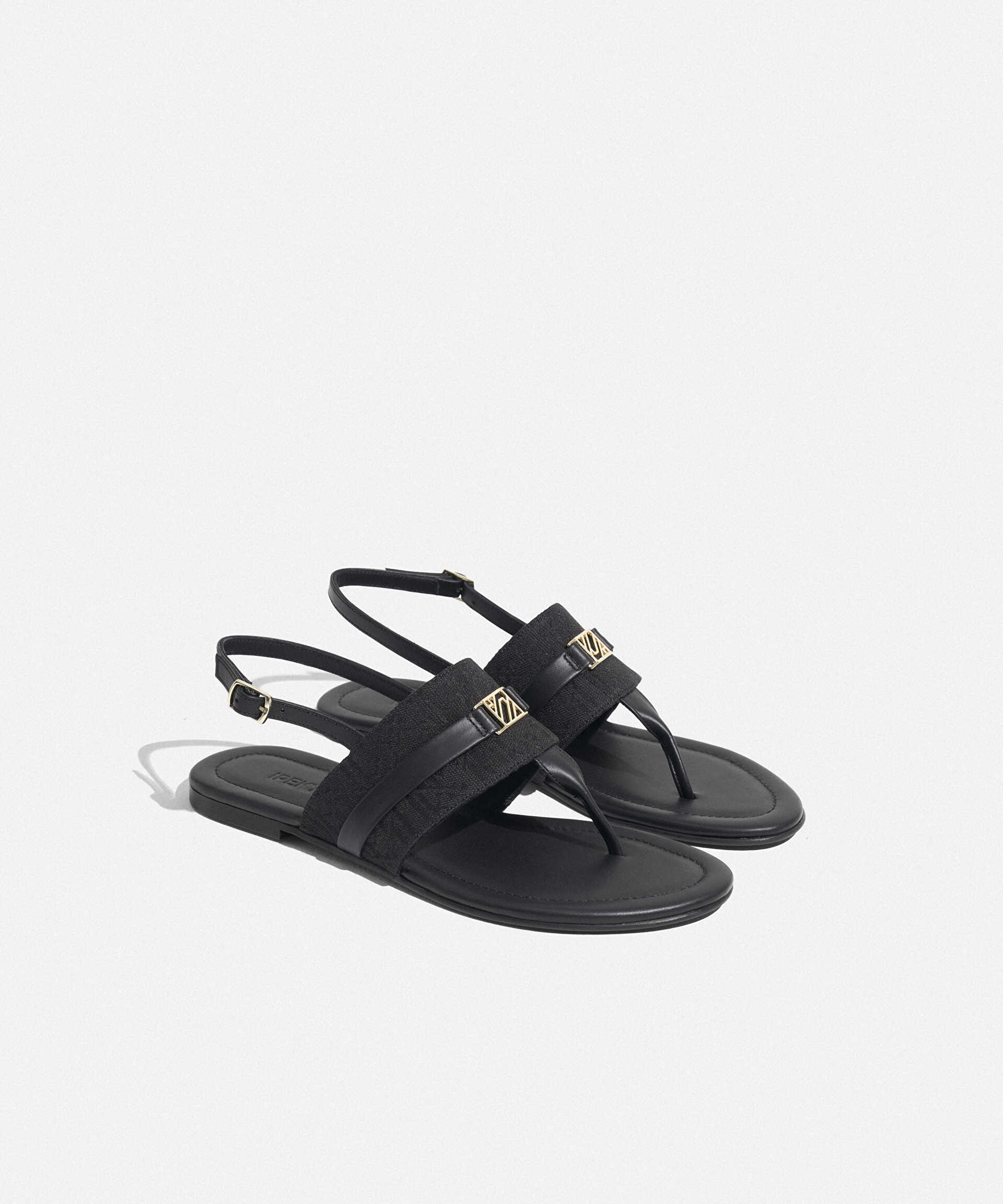 İpekyol Siyah Metal tokalı monogram jakarlı sandalet görsel 2