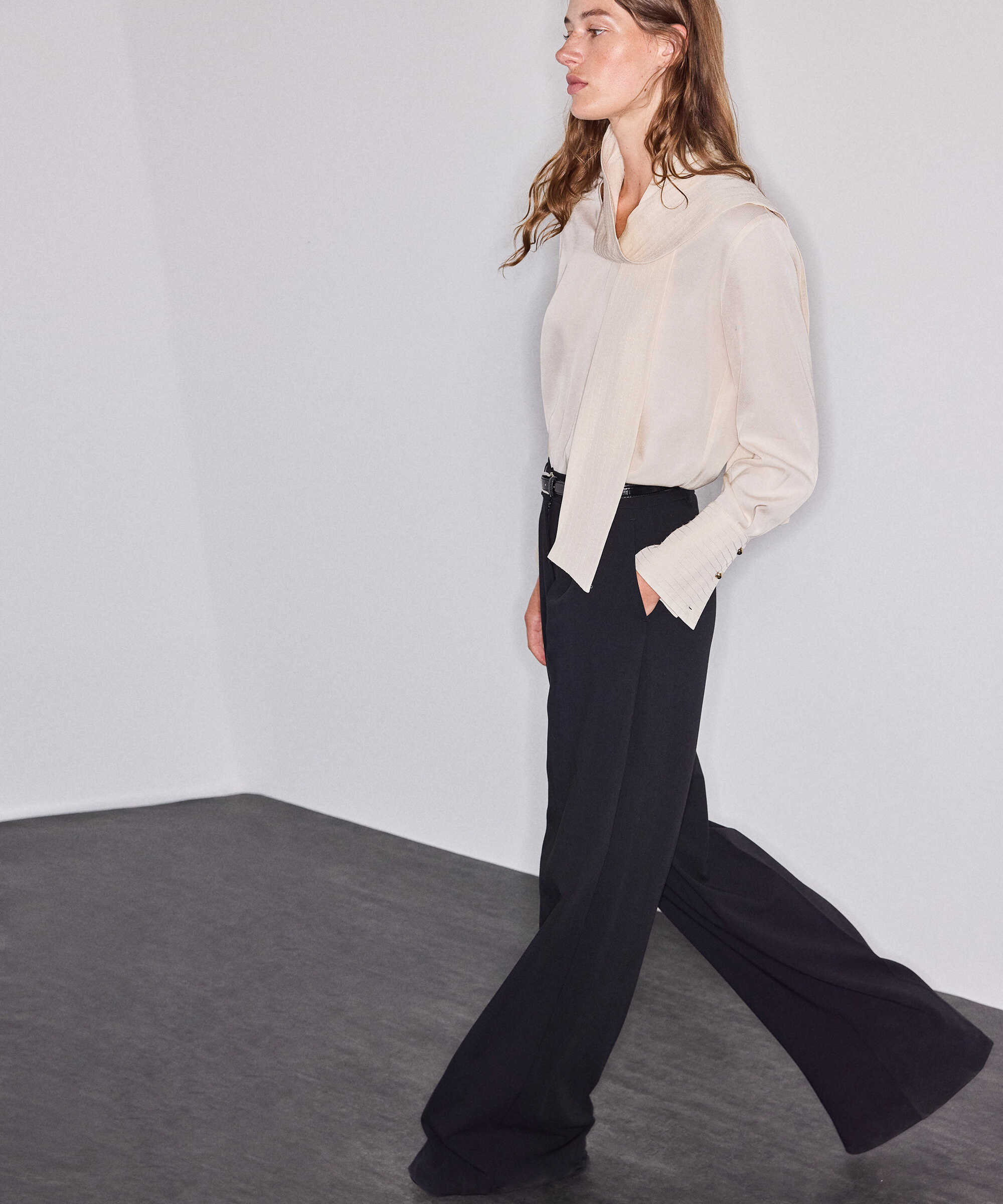 Kemerli wide leg pantolon - IW6260003224001 - Siyah Pantolon