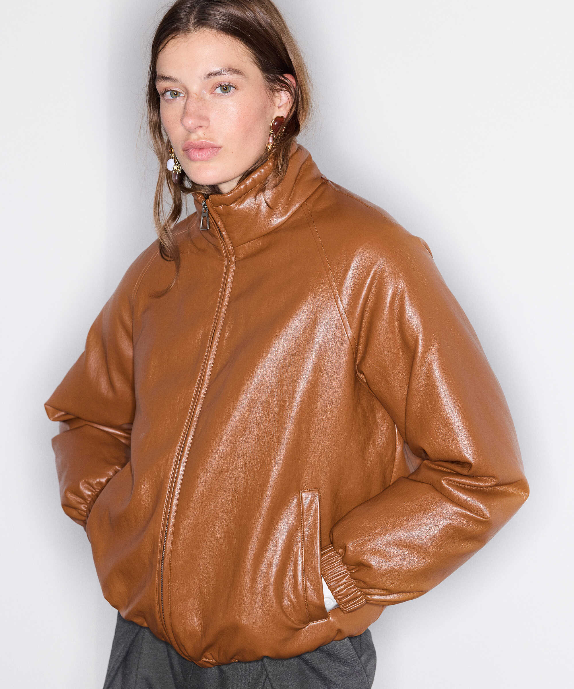 Atkılı deri görünümlü mont - IW6260012338041 - Karamel Mont