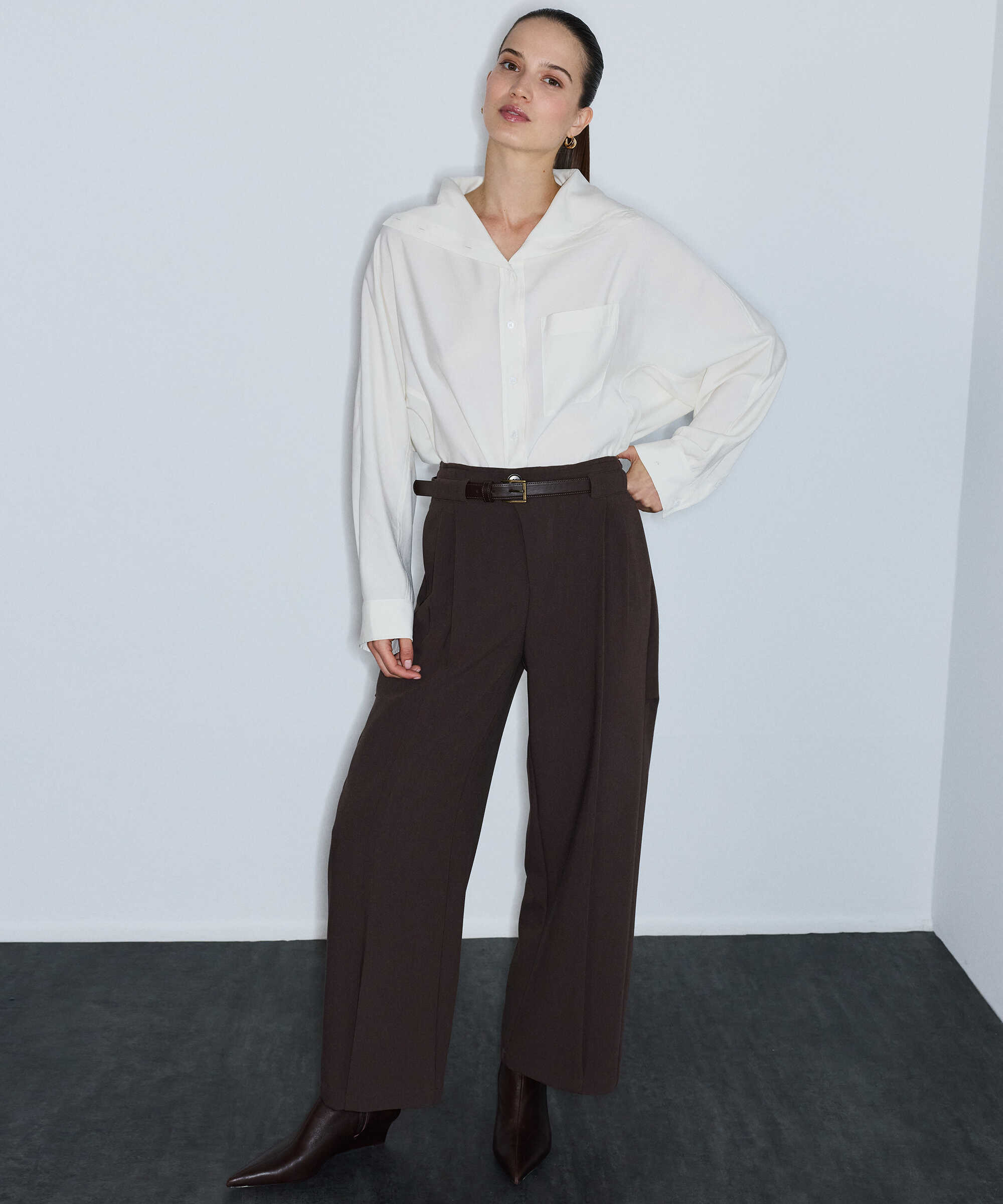 Dökümlü yaka oversize gömlek - IW6260025128018 - Ekru GOMLEK