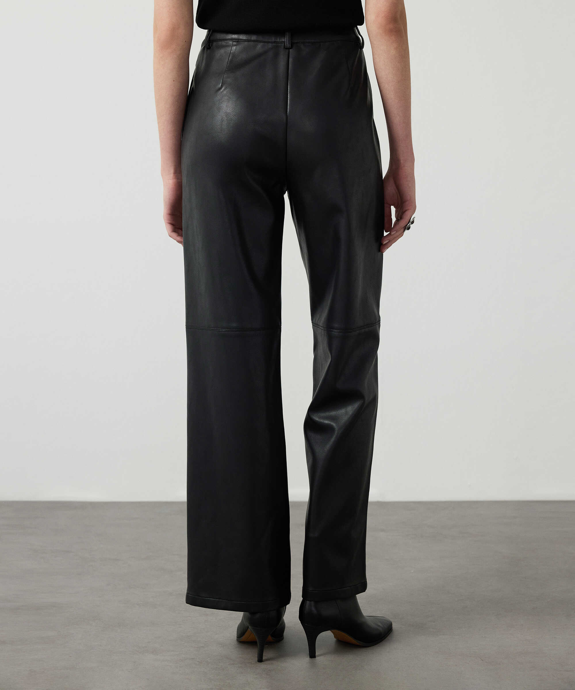 Deri görünümlü pantolon - IW6260003123001 - Siyah Pantolon