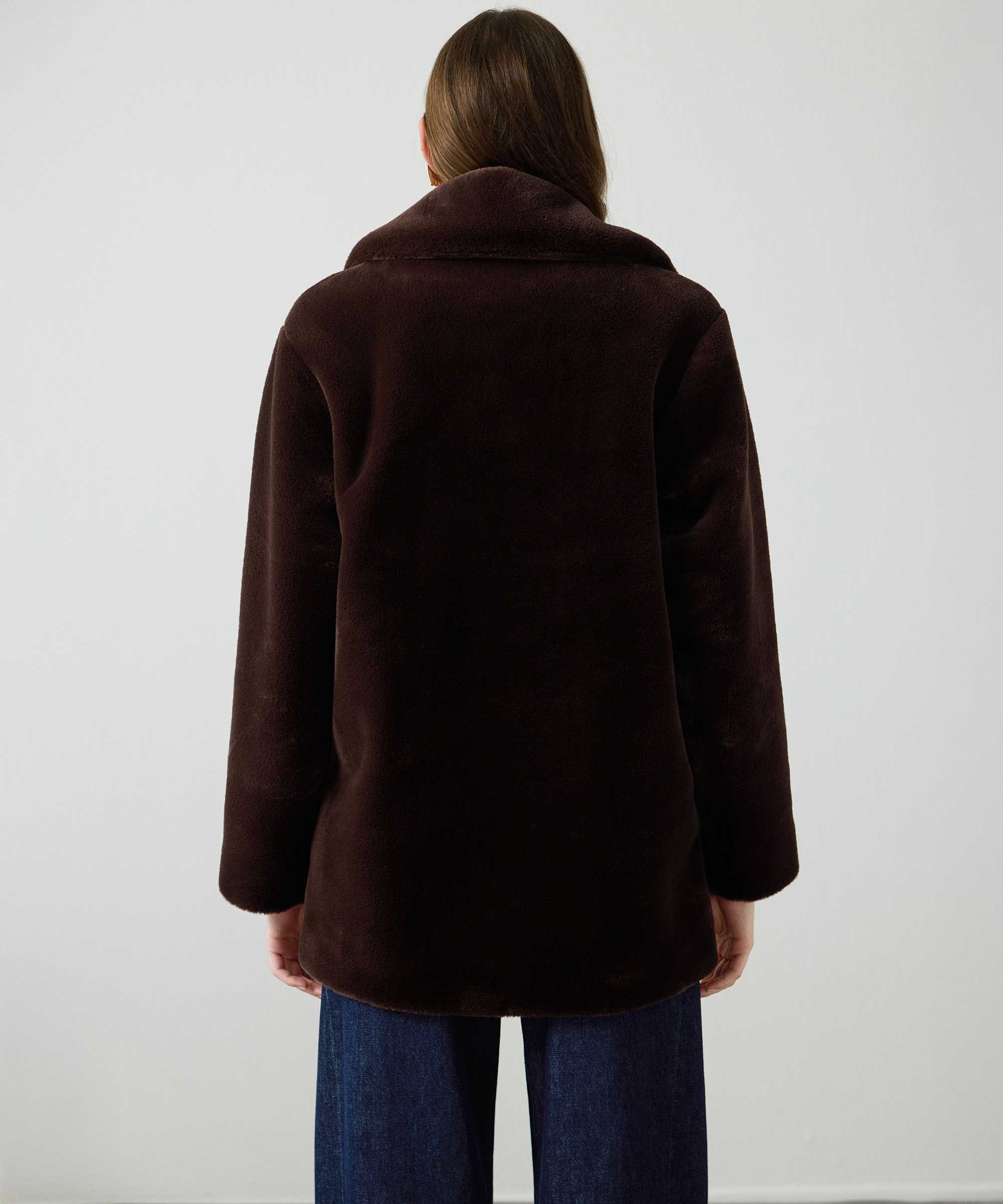 Geniş yakalı oversize suni kürk - IW6260149101074 - Kahverengi Suni Kürk