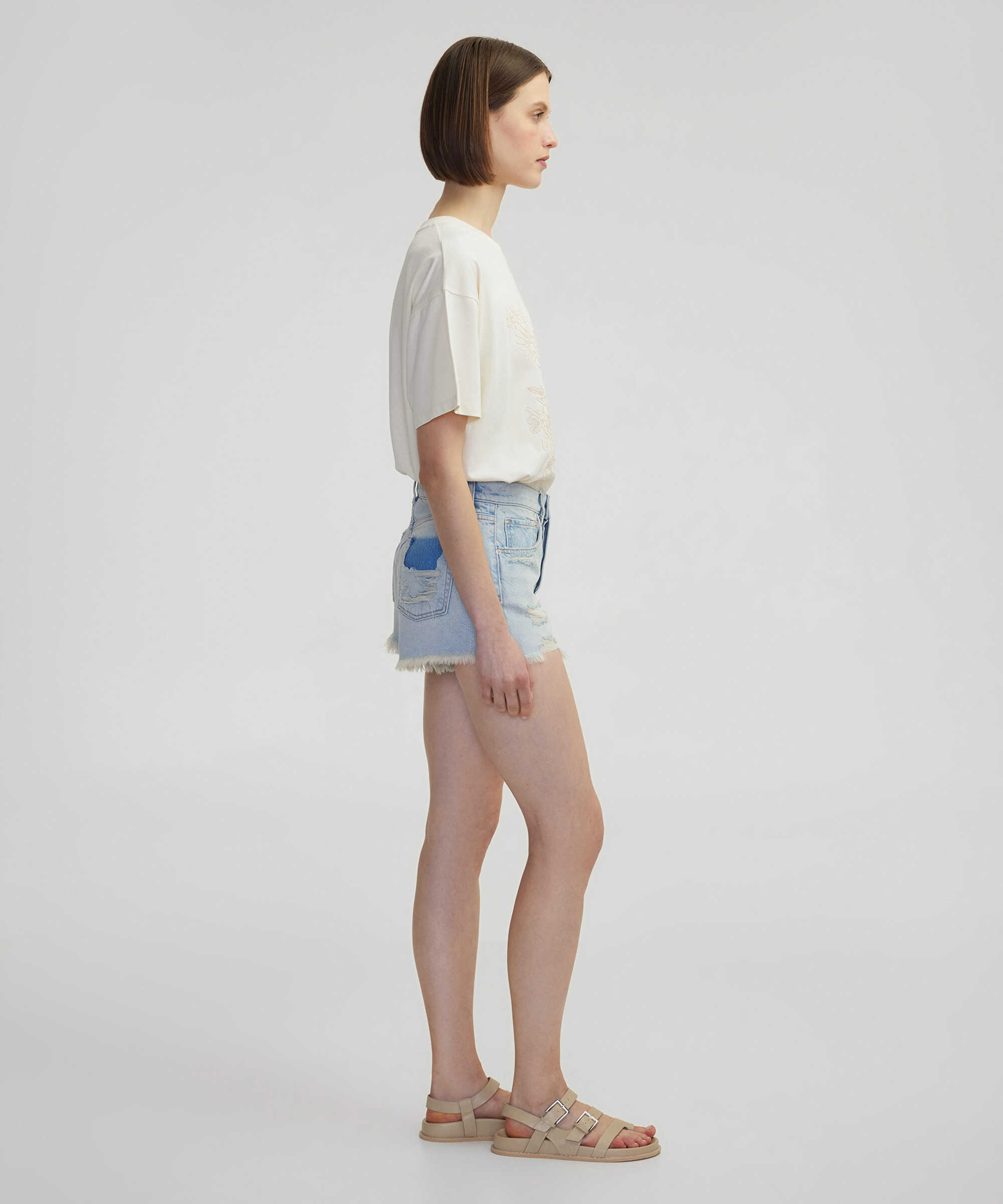 Raw edge denim şort - IS1250013076CC2 - Açık İndigo Şort