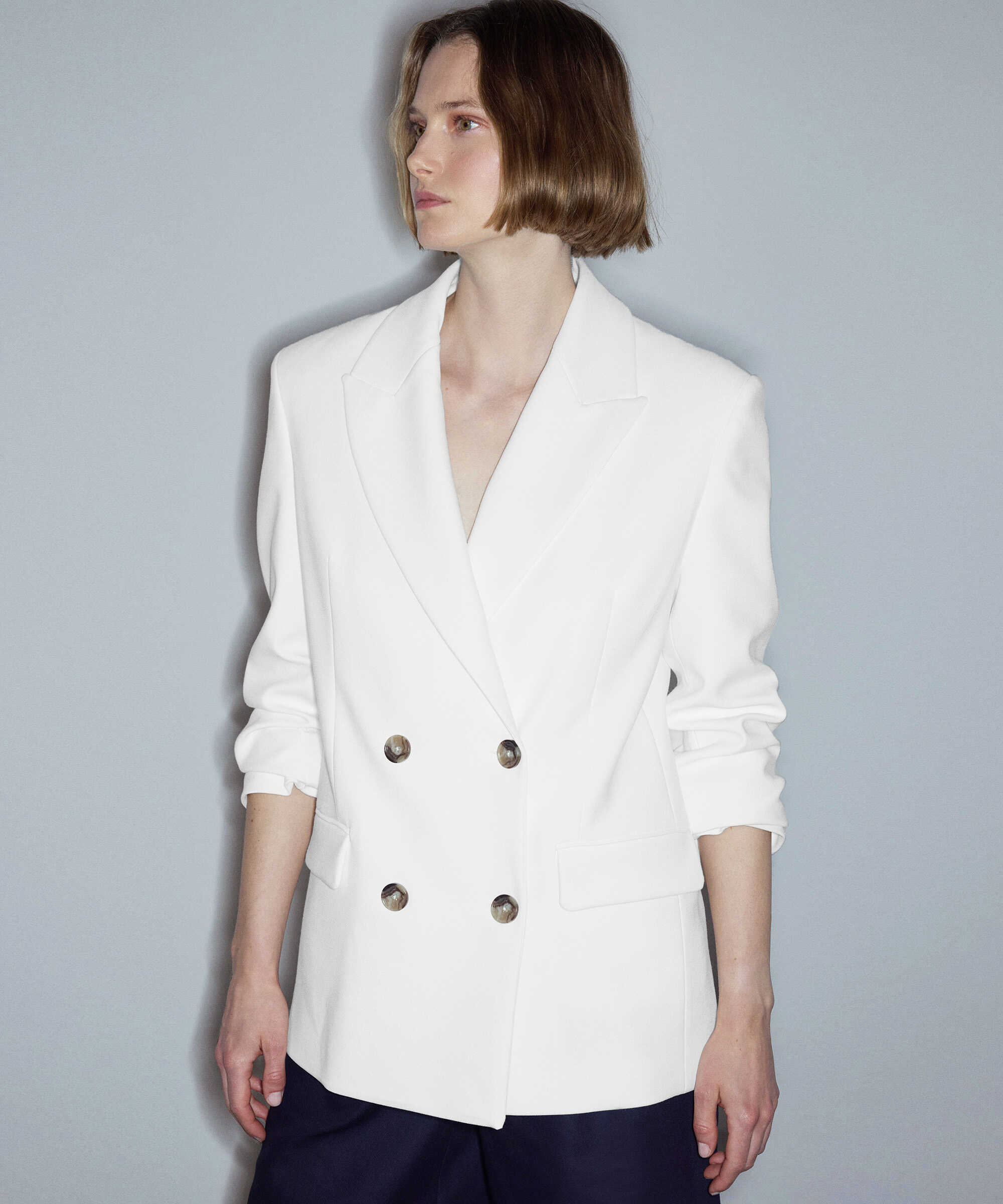 Kontrast düğmeli kruvaze blazer - IS1260106063018 - Ekru Blazer