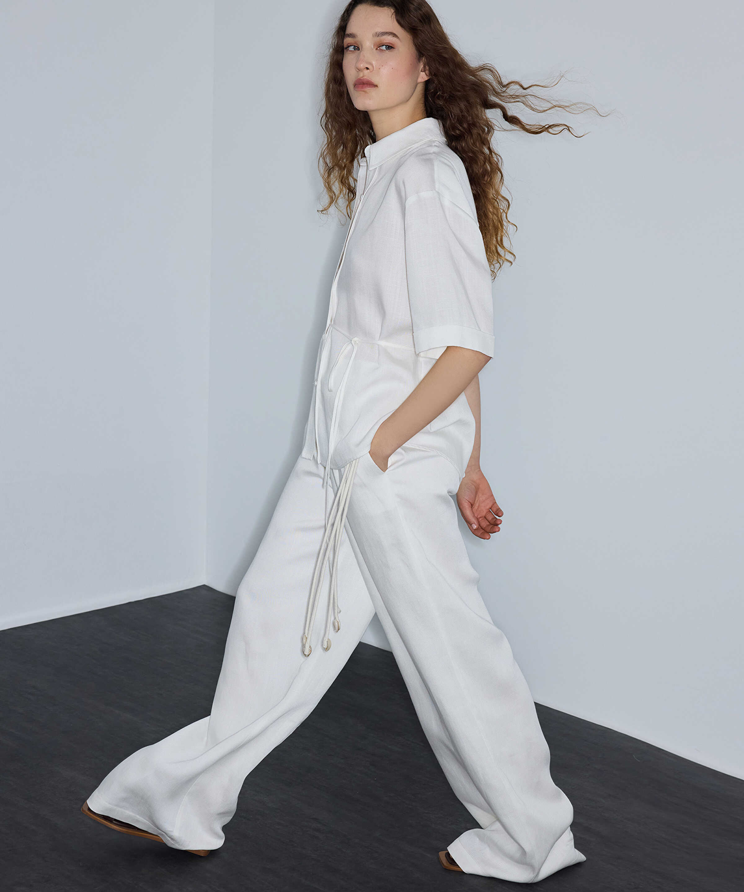 Beyaz Elastik bel wide leg pantolon IS1260003291002 | İpekyol