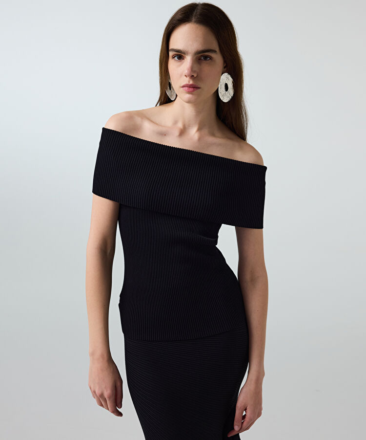 Omzu açık ribanalı triko - IS1260050109001 - Siyah Triko