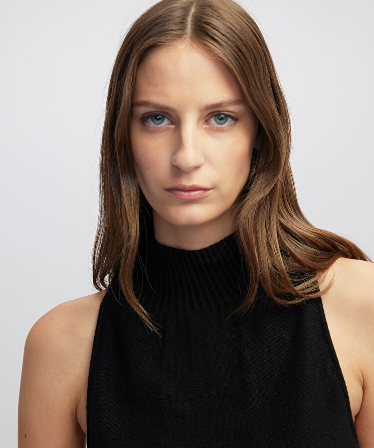 Dik yaka triko elbise — photo 5