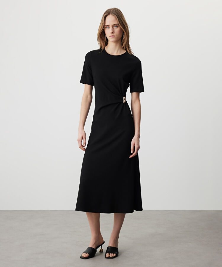 Metal tokalı penye elbise — photo 2