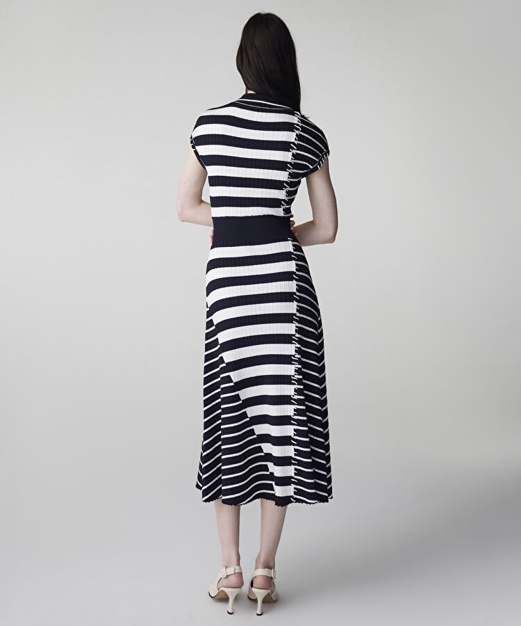 Çizgili triko elbise — photo 5