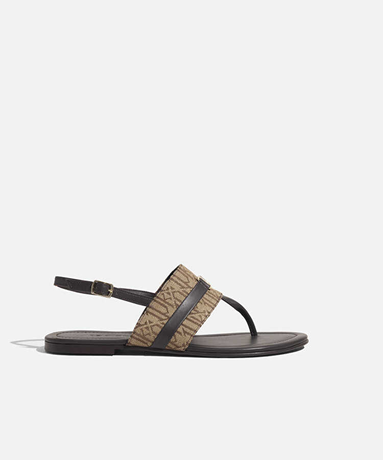 Metal tokalı monogram jakarlı sandalet - I00000033004023 - Bej Sandalet