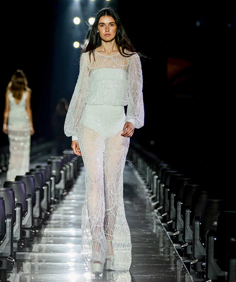 Look 37