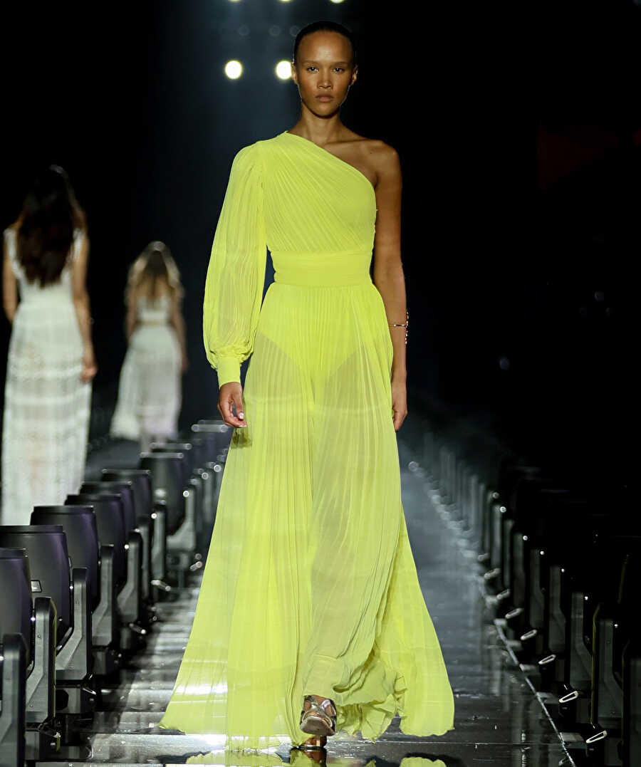 Look 4
