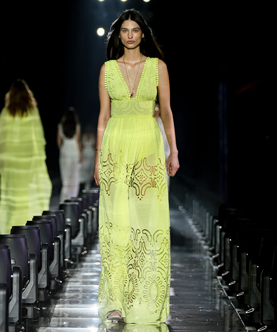 ELIE SAAB X IPEKYOL | pekyol ELIE SAAB X IPEKYOL | pekyol